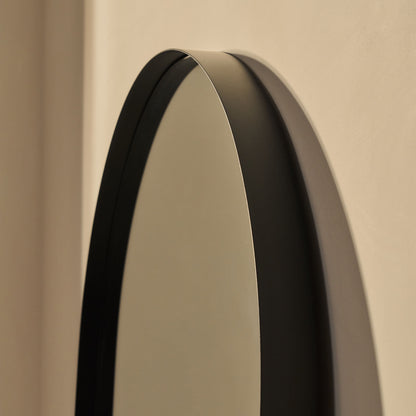 Espejo Arcus – Espejo de cuerpo entero con arco de metal negro (170 cm x 80 cm)